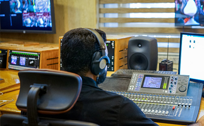 九游娱乐何晴因病去世传与廖京生结婚19年当事人曾明确否认夫妻关系